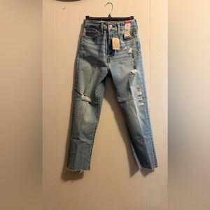 Women’s Levis wedgie raw edge Light Blue Denim Jeans